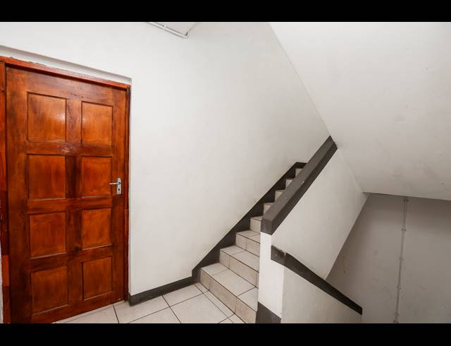 1,800M² APARTMENT BLOCK FOR SALE IN BULWER